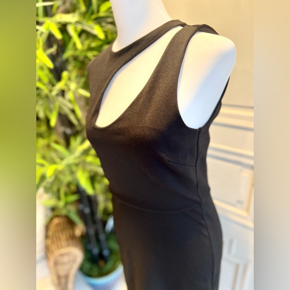 BEBE Black Cutout Shoulder Dress Size Medium - Picture 13 of 15